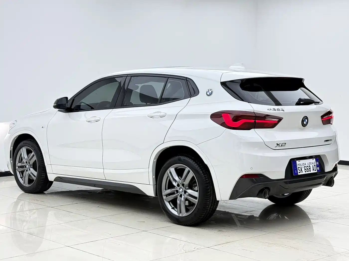 BMW X2 2023 sDrive25i M Sport Shadow Edition фото 17