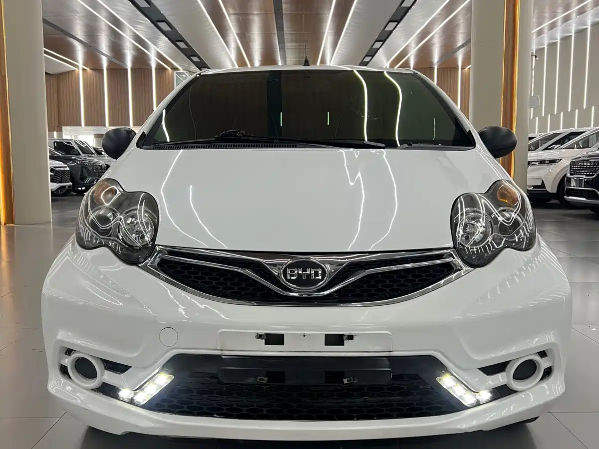Photo 2 - BYD F0