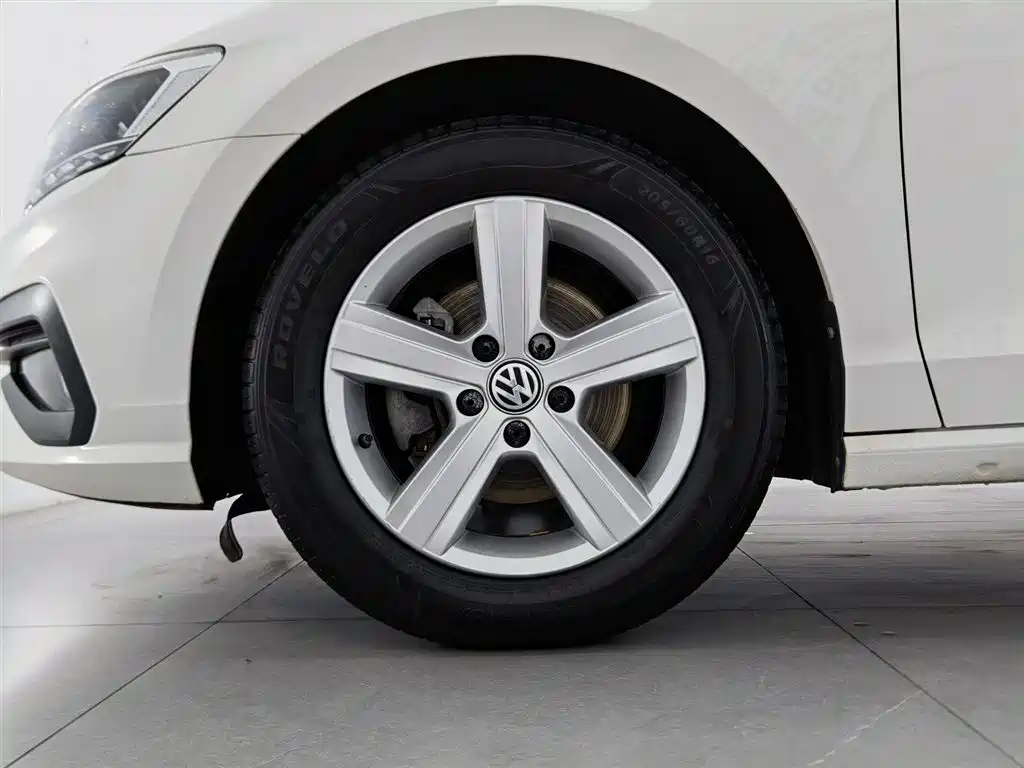 Volkswagen Lamando 2019 230TSI DSG Trend Edition China V фото 17