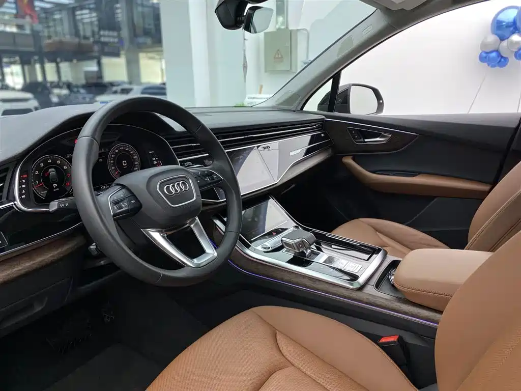 Audi Q7 2022 55 TFSI quattro S line Sport фото 6