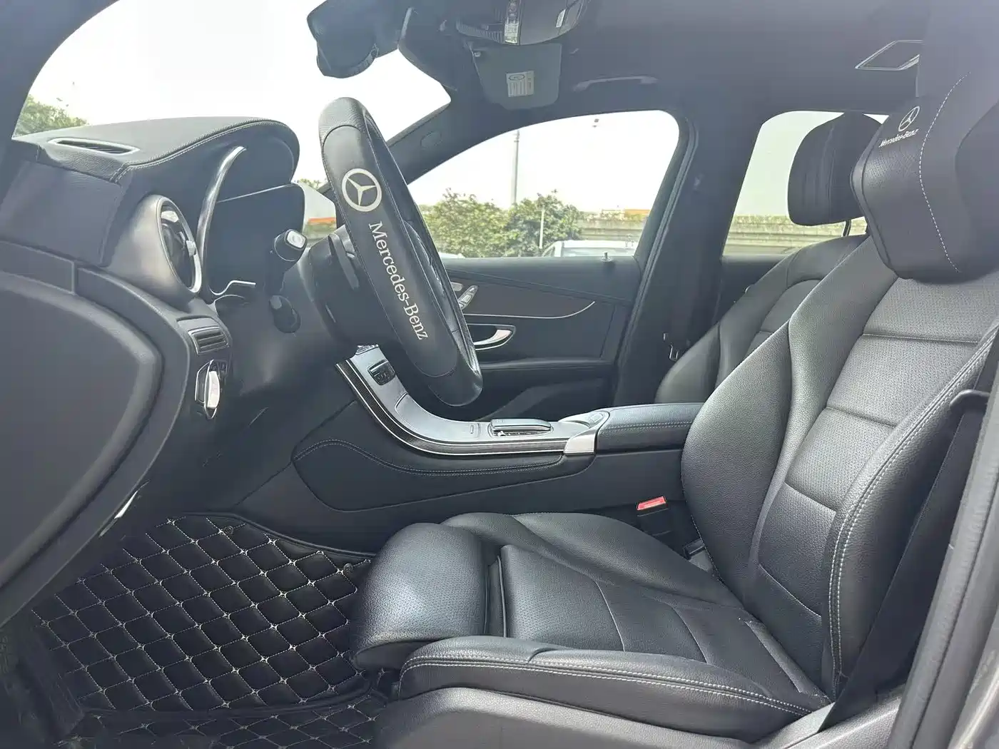 Mercedes-Benz GLC 2021 GLC 300 L 4MATIC Sporty фото 6