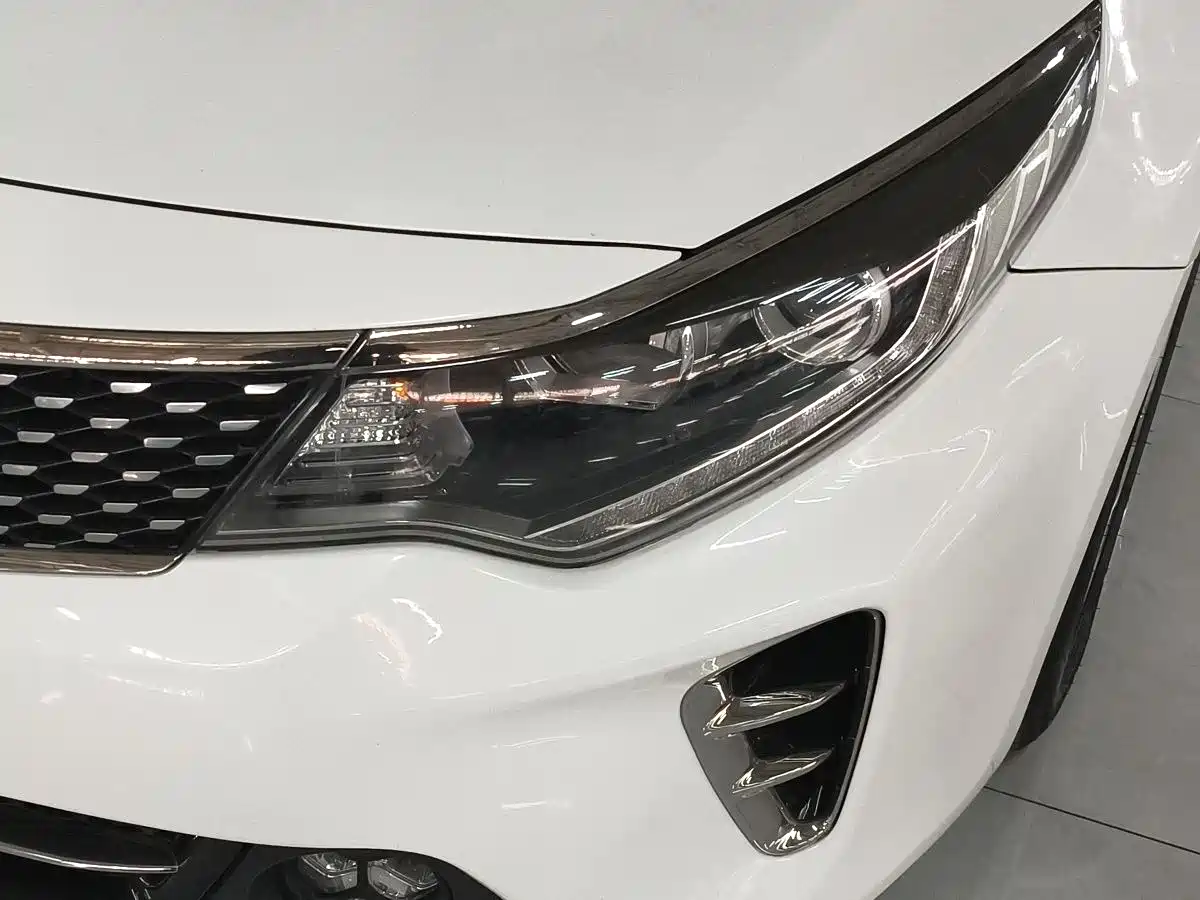 Kia K5 2016 1.6T Automatic LUX фото 17