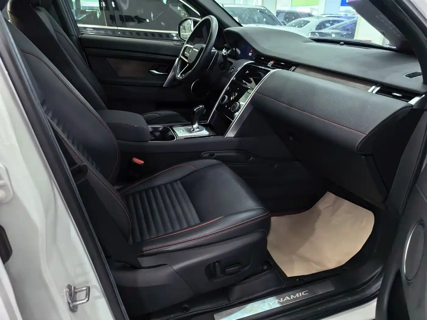 Land Rover Discovery Sport 2021 249PS R-Dynamic S Performance Edition фото 9