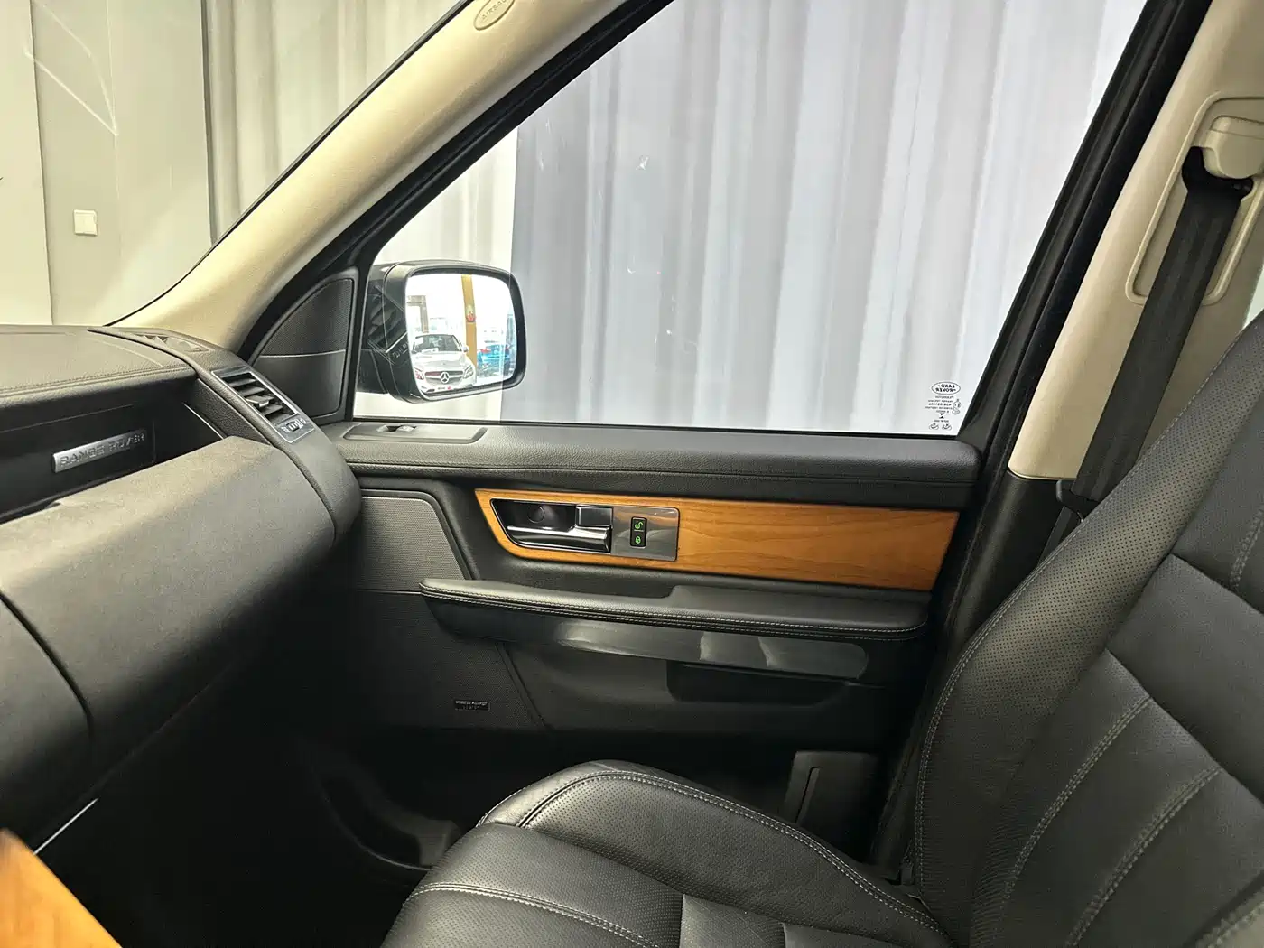 Land Rover Range Rover Sport 2013 5.0 NA V8 HSE фото 30