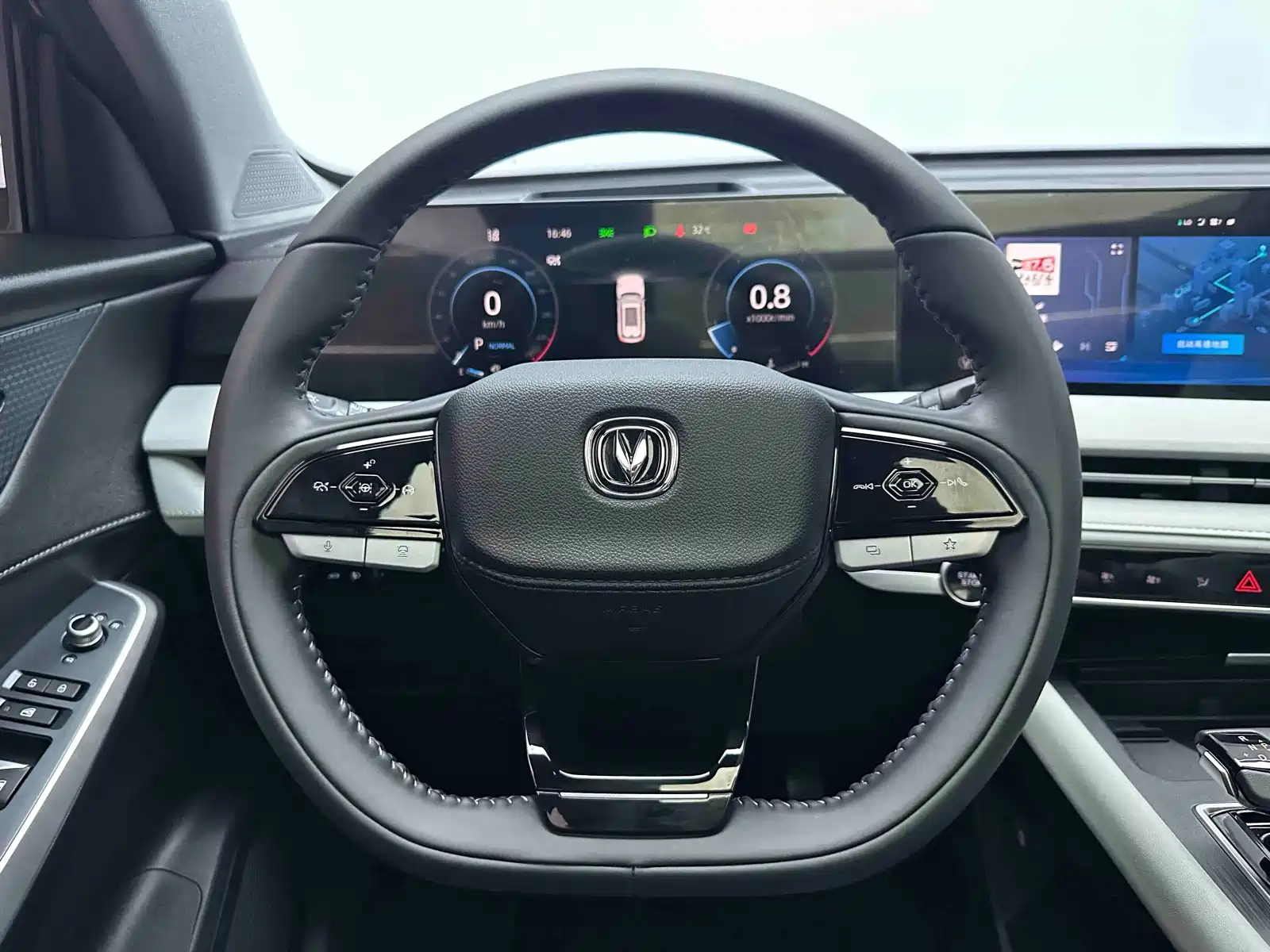 Фото 12 - Changan CS75 PLUS