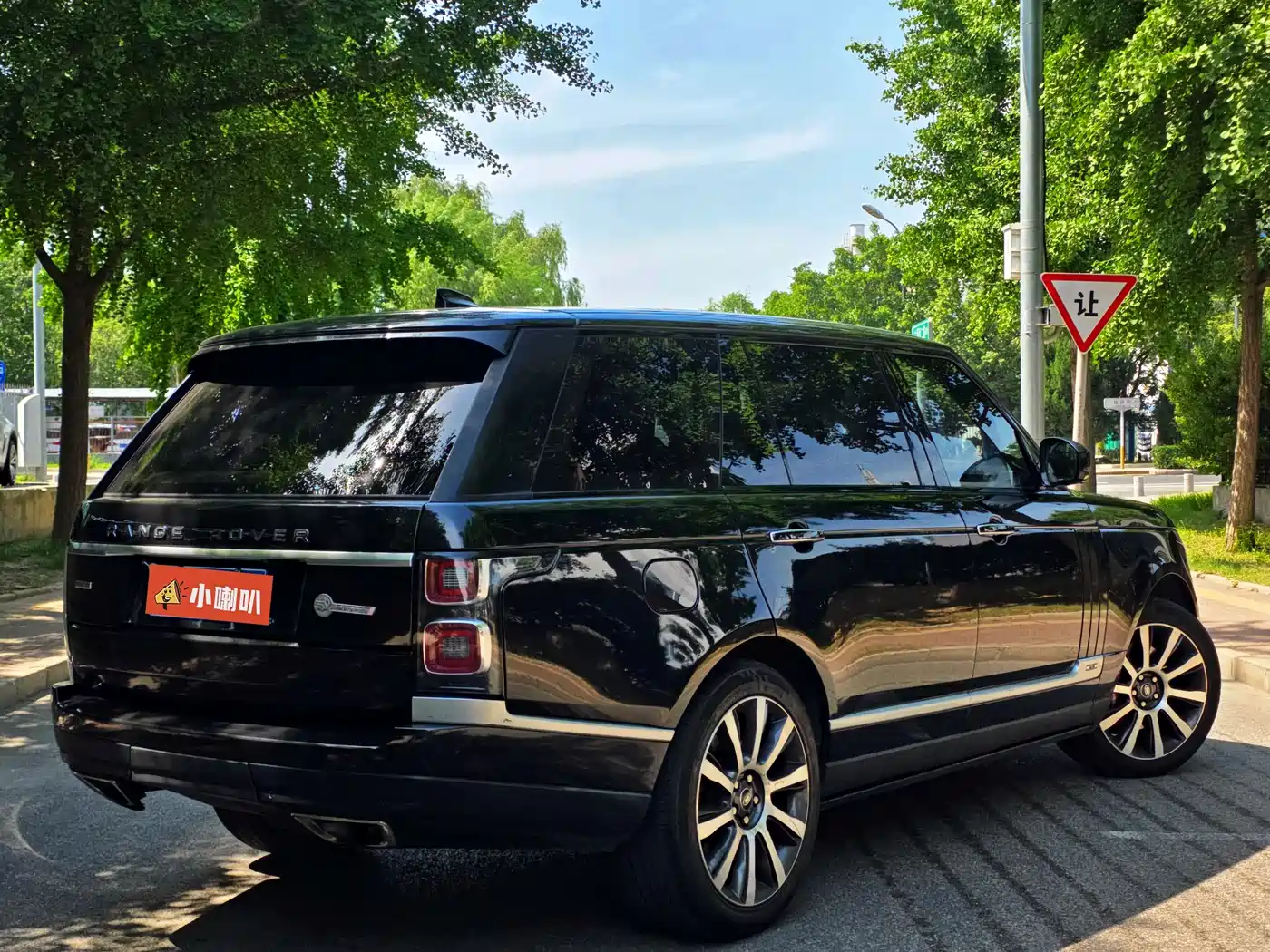 Land Rover Range Rover 2015 5.0 SC V8 AB Prestigious Genesis Extended Edition фото 4