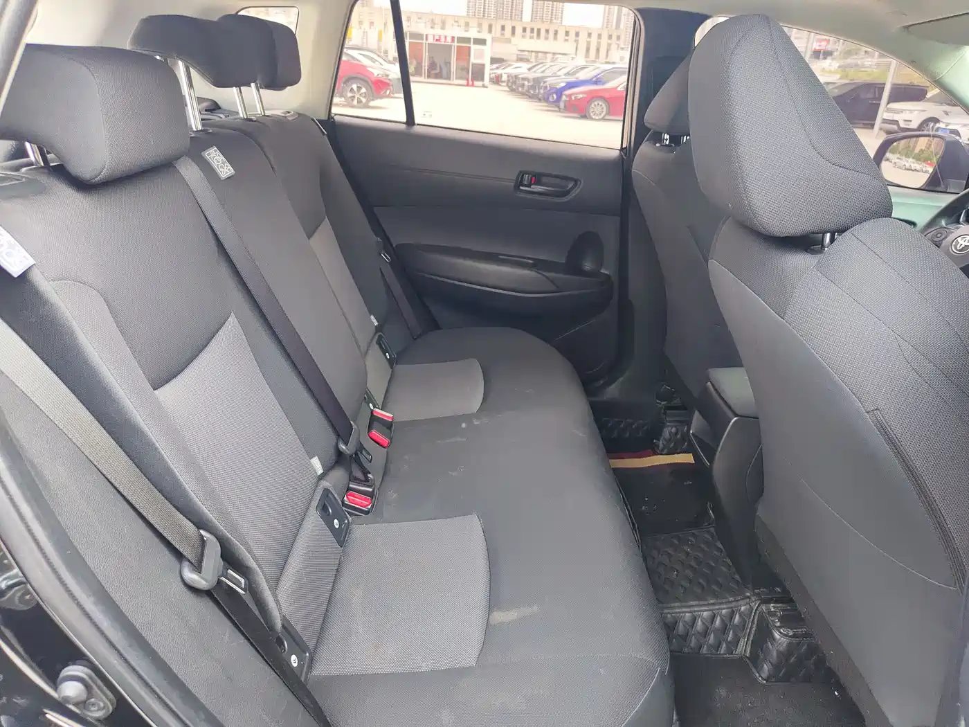 Toyota Frontlander 2022 2.0L CVT Elite фото 13