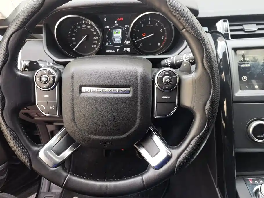 Фото 12 - Land Rover Discovery