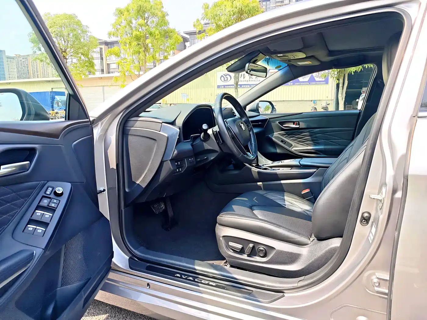 Toyota Avalon 2019 2.5L Touring Premium (China V) фото 16