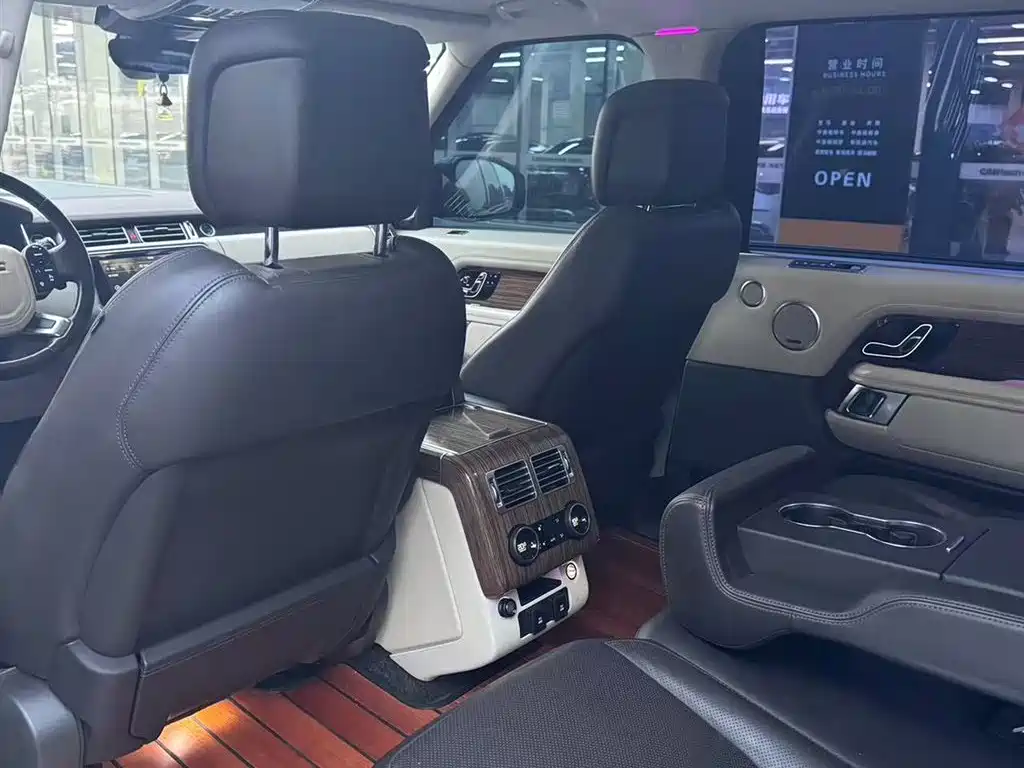 Land Rover Range Rover 2017 3.0 SC V6 Vogue фото 7