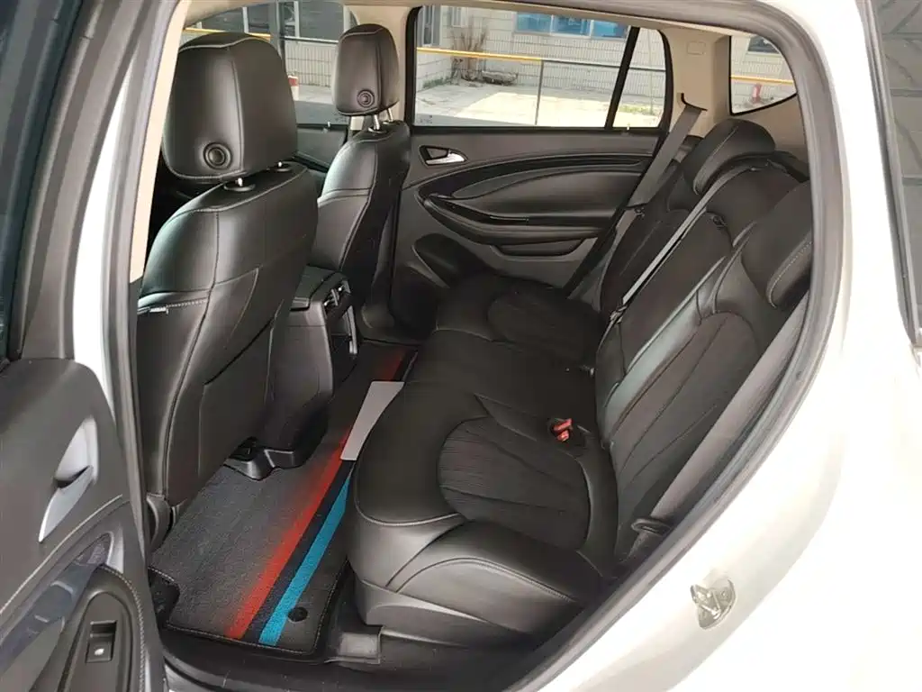 Buick Envision Plus 2016 20T 2WD Leading фото 17