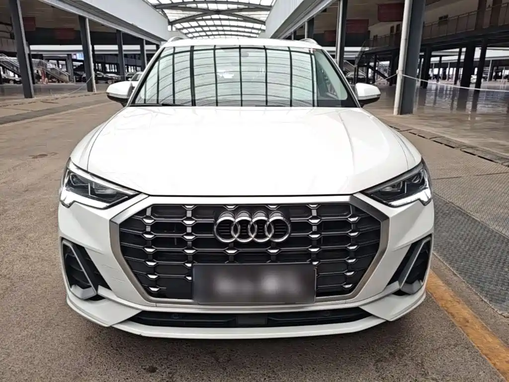 Фото 3 - Audi Q3