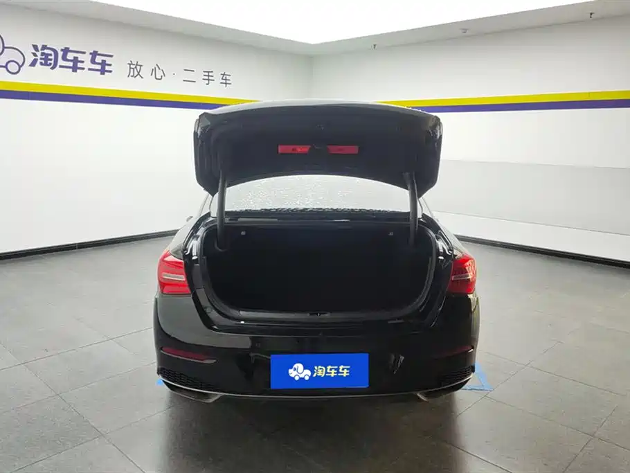 Hongqi H5 2020 1.5T DCT Qiyue Edition фото 4