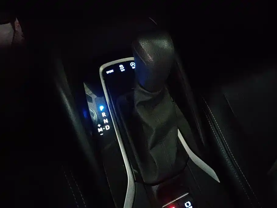 Toyota Corolla 2019 1.2T S-CVT GL-i Elite Edition фото 16