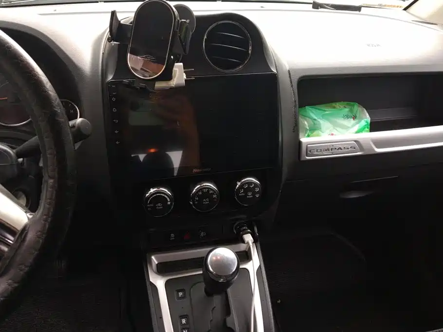 Jeep Compass (Import) 2014 2014 Facelift 2.4L 4WD Comfort Edition
