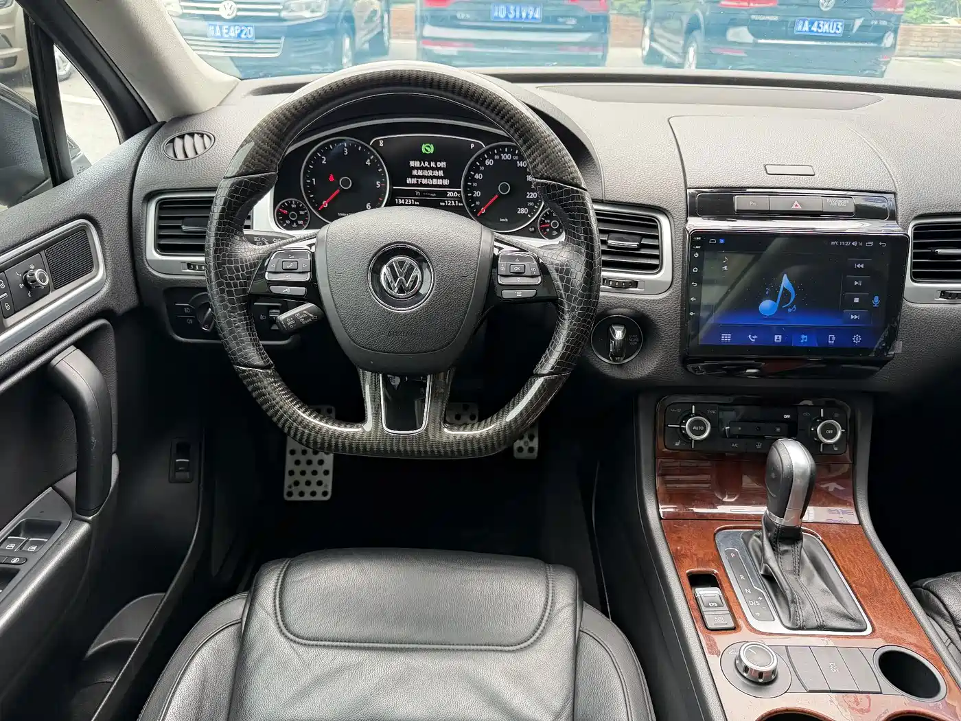 Volkswagen Touareg 2015 2011 3.0TDI Diesel Standard