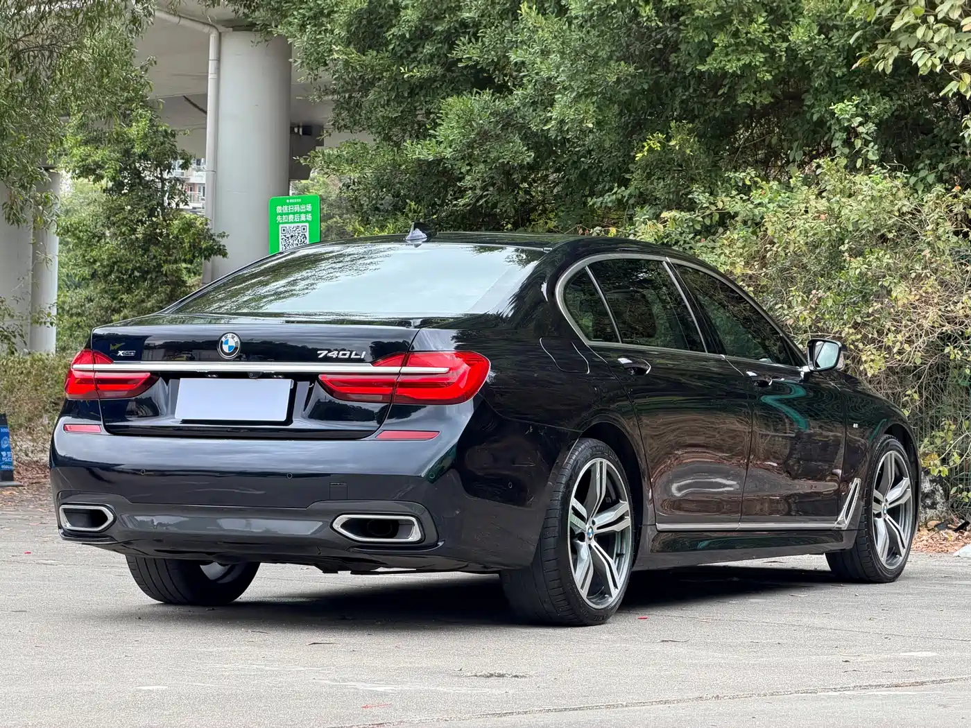 BMW 7 Series 2018 740Li xDrive Premium Type M Sport Package фото 26