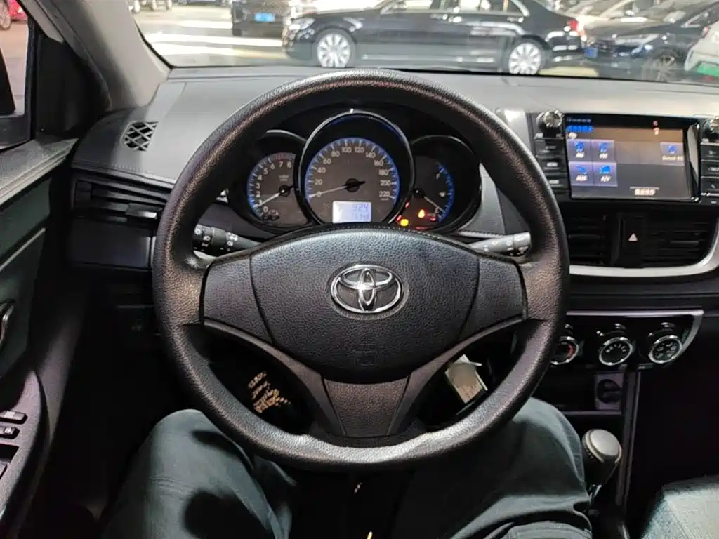 Toyota Vios FS 2017 1.5L CVT Fengchi Edition фото 11