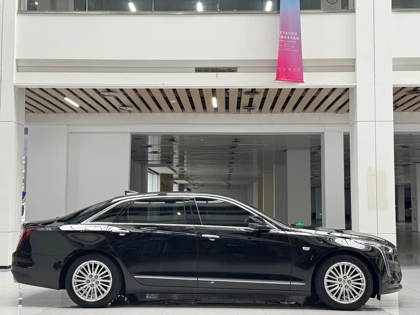 Cadillac CT6 2019 28T Elite Model фото 7