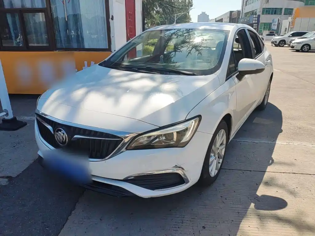 Фото 2 - Buick Verano