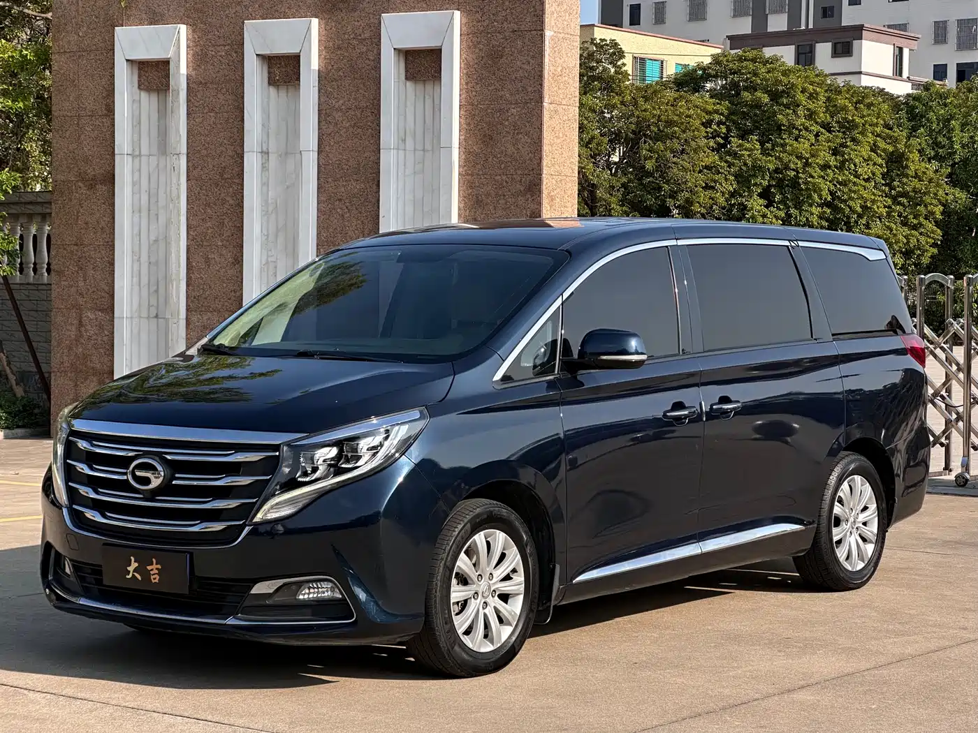 GAC Trumpchi Trumpchi M8 2018 320T Exclusive Edition