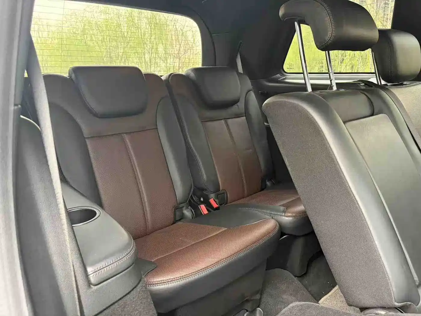 Mercedes-Benz GL-Class 2011 GL 450 Prestige Grand Edition фото 12