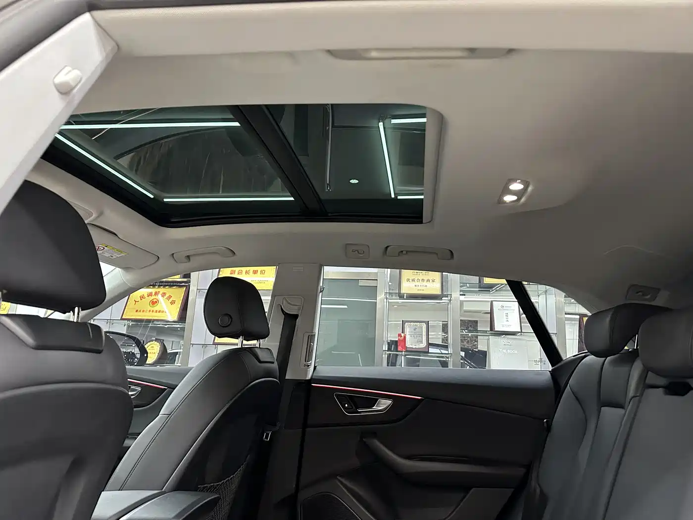 Audi Q8 2022 55 TFSI Luxury Dynamic фото 11