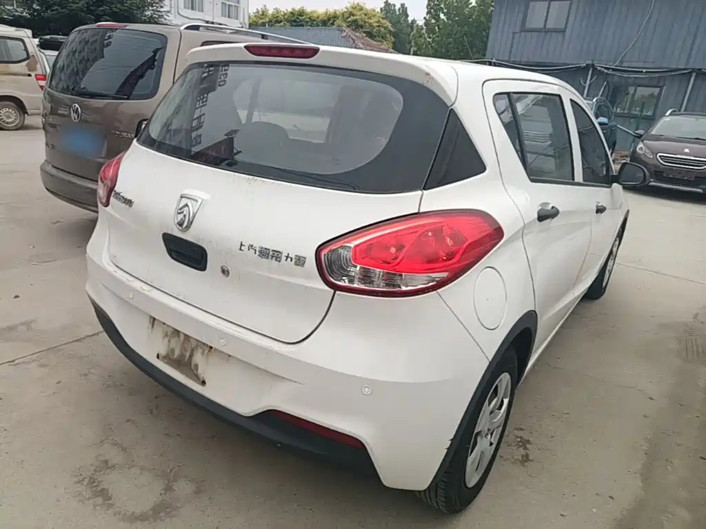 Baojun 310 2017 2016 1.2L Manual Value Edition