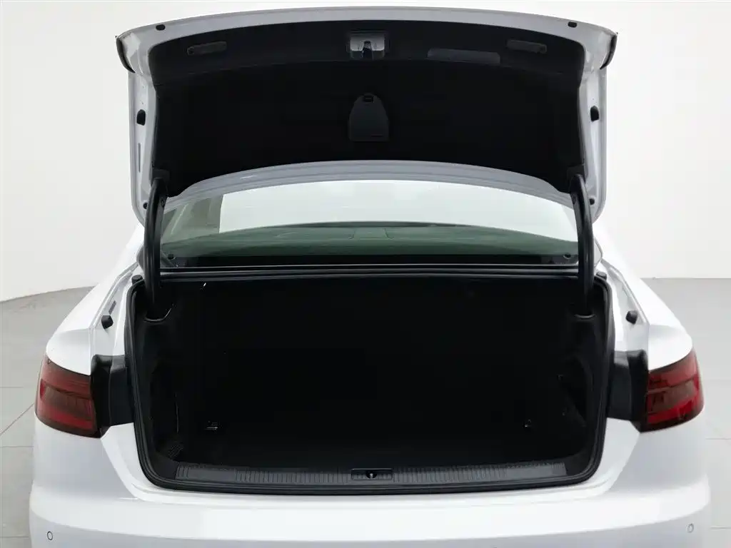 Audi A4L 2019 40 TFSI Fashion (China VI) фото 16