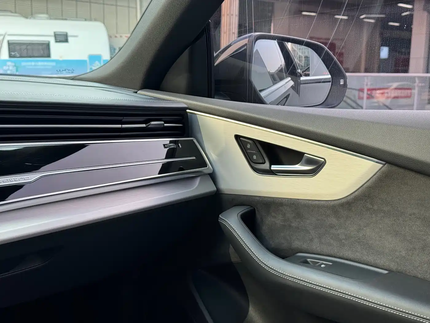 Audi Q8 2019 55 TFSI Premium Dynamic фото 6