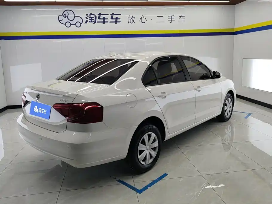 Volkswagen Jetta 2017 1.4L Manual Fashion фото 3