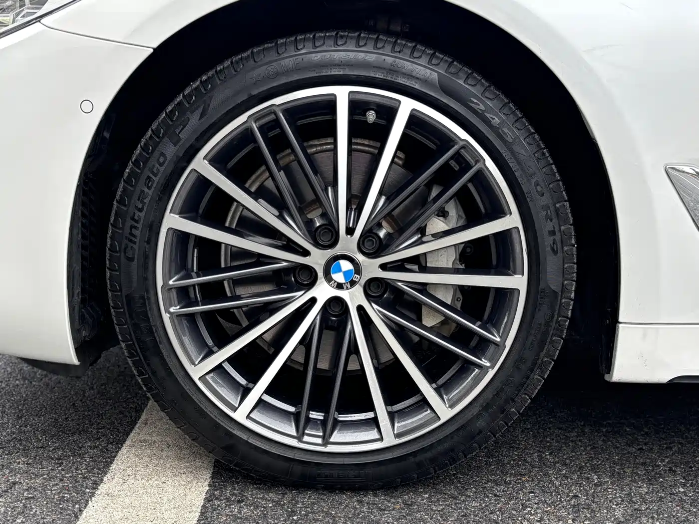 BMW 5 Series 2020 530Li Exclusive M Sport Package фото 7