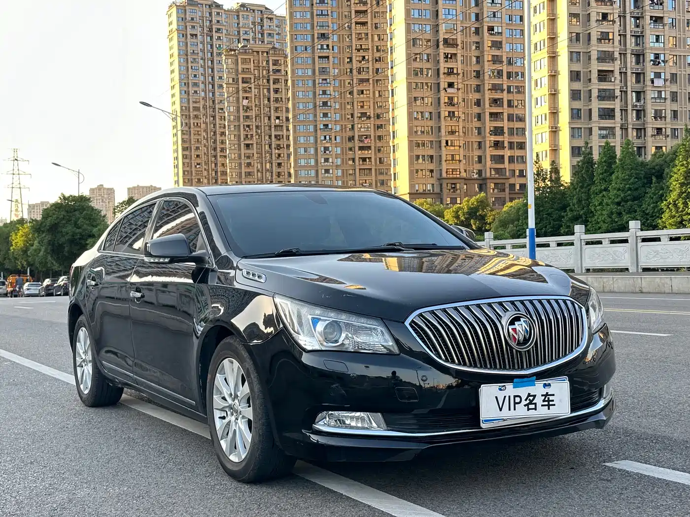 Buick LaCrosse 2016 20T Luxury фото 2