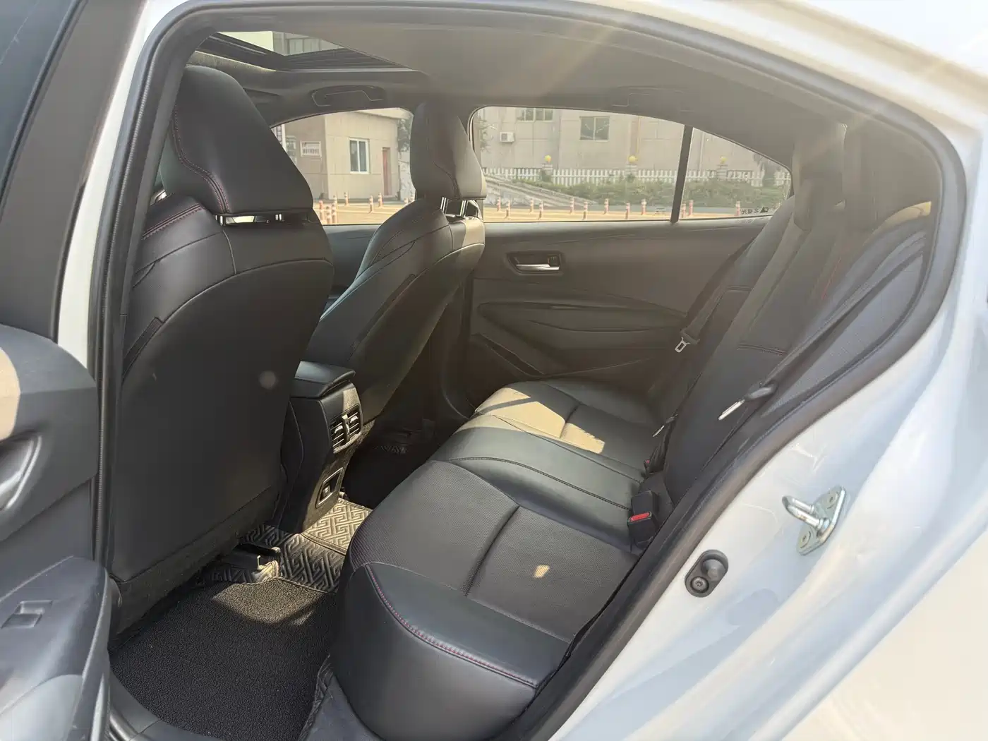 Toyota Levin 2024 185T CVT Sport Edition фото 5
