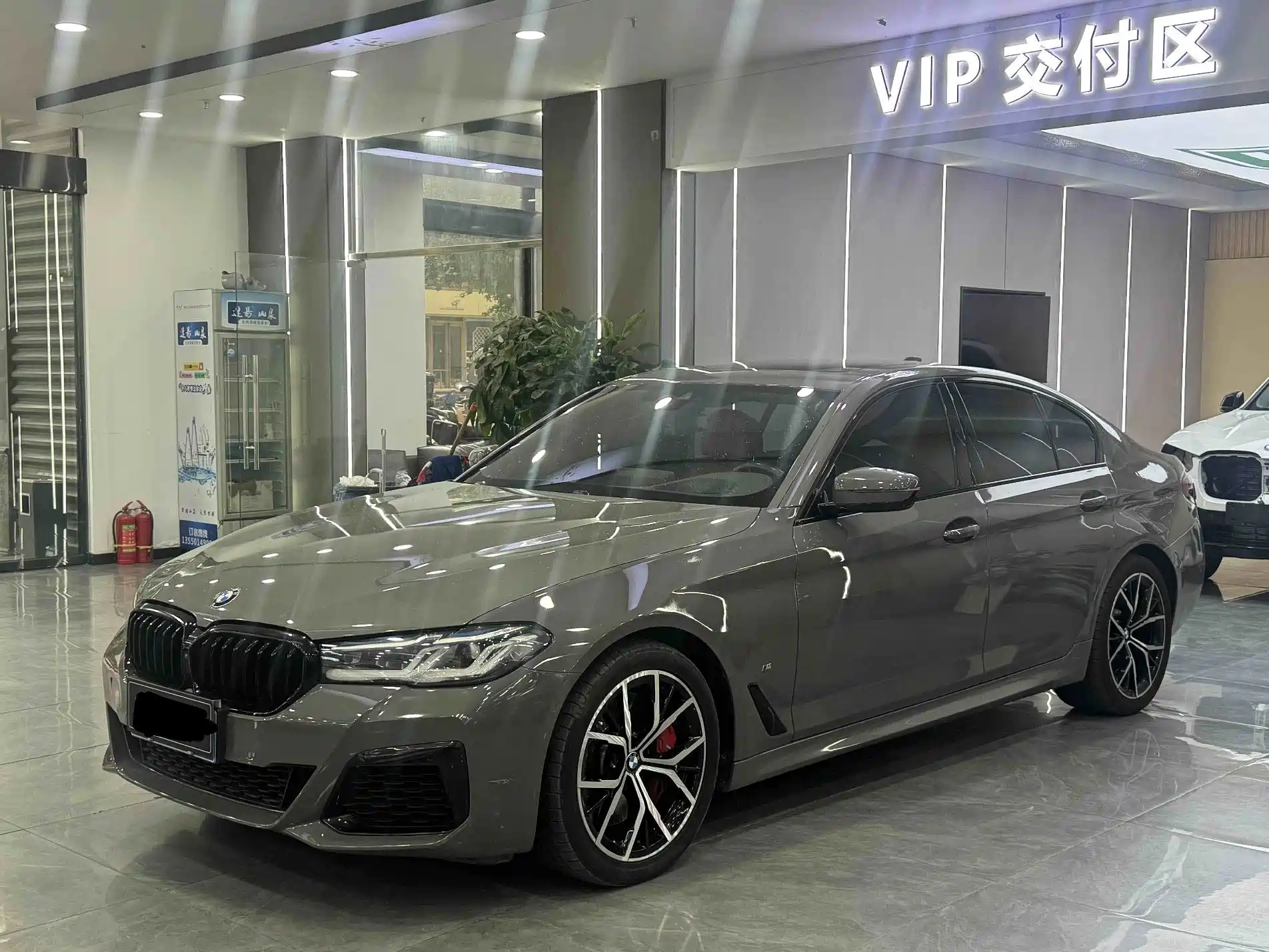 Фото 1 - BMW 5 Series (Import)