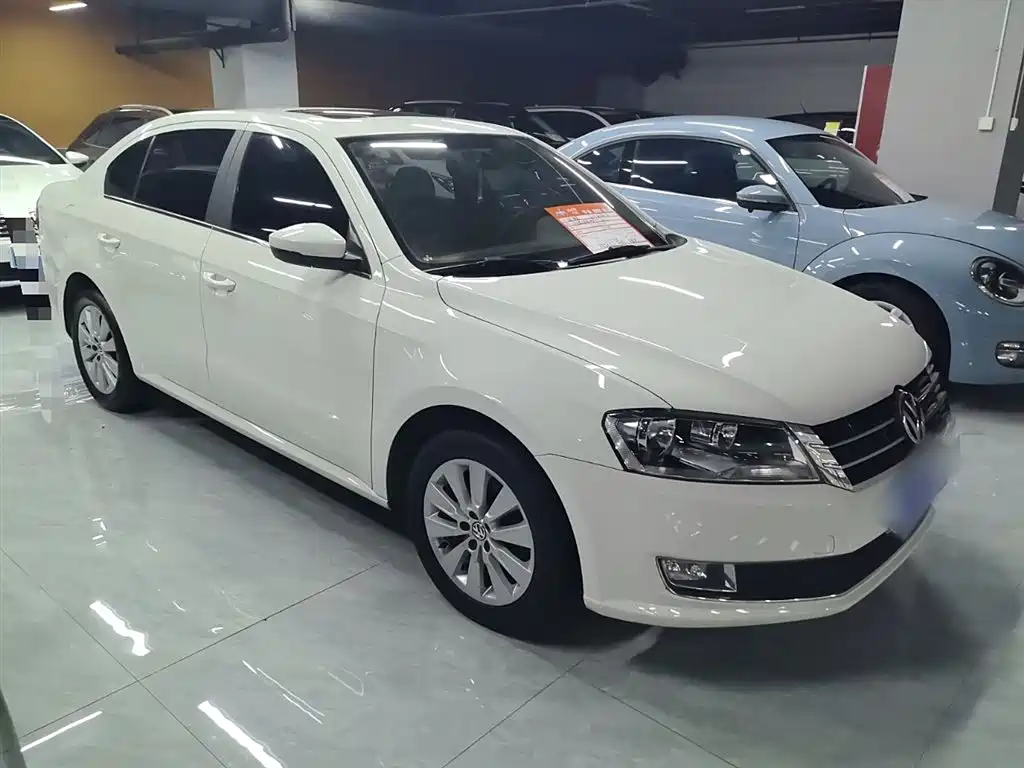 Volkswagen Lavida 2013 Facelift 1.4TSI DSG Comfort фото 8