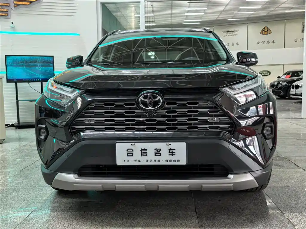 Toyota RAV4 Rongfang 2024 2.0L CVT FWD Style Plus Edition фото 2