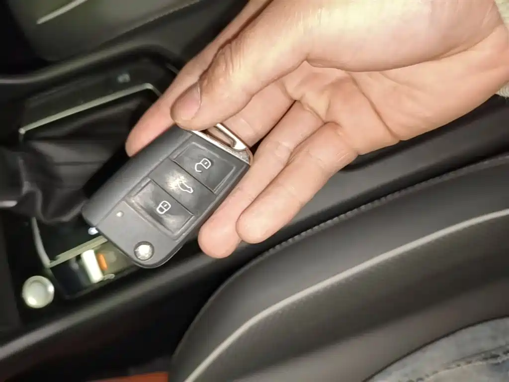 Volkswagen Tiguan L 2024 300TSI Auto 2WD Smart Edition фото 15