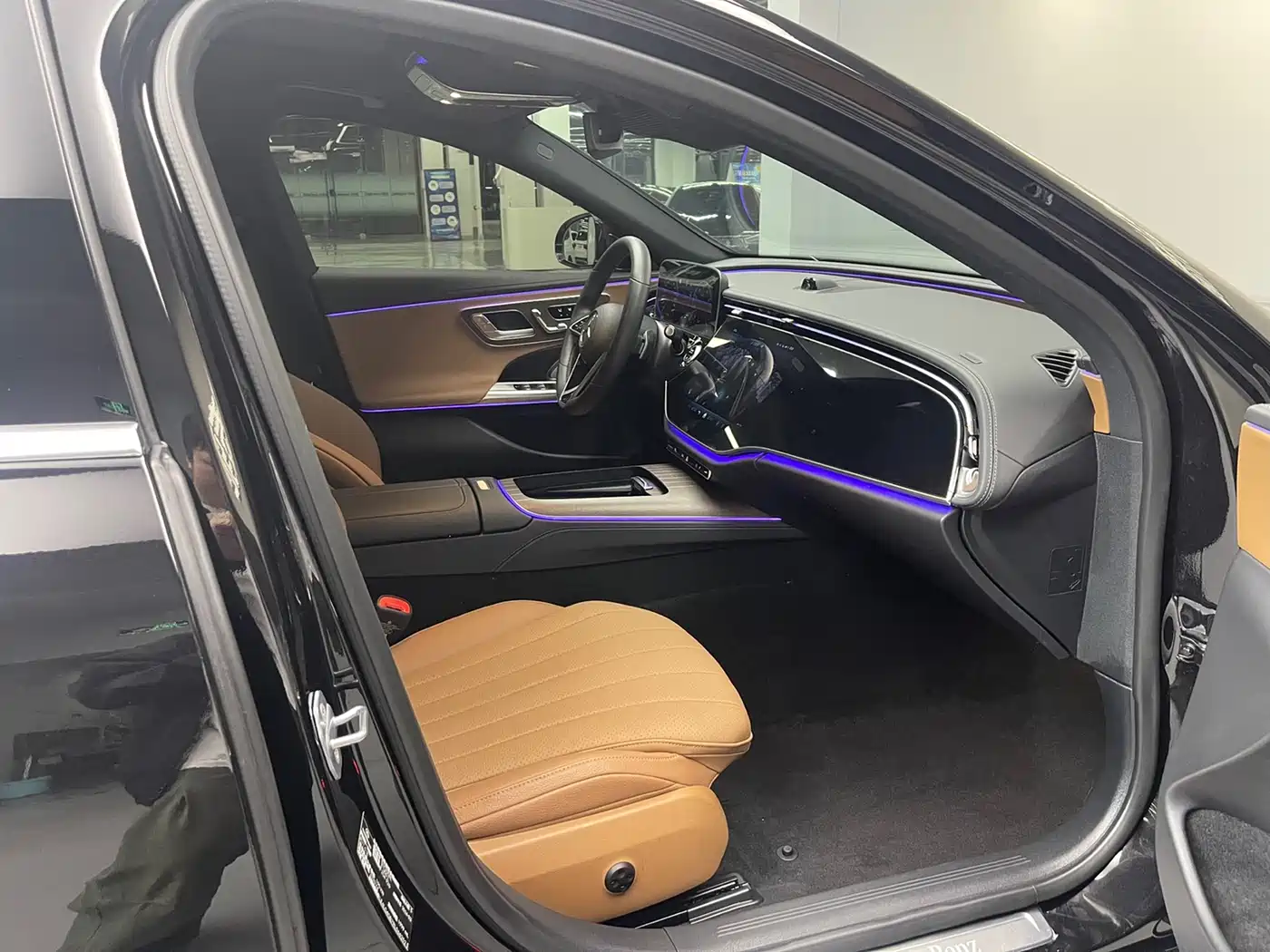 Mercedes-Benz E-Class 2024 Model E 300 L Luxury фото 14