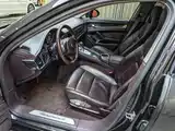 Photo 12 - Porsche Panamera