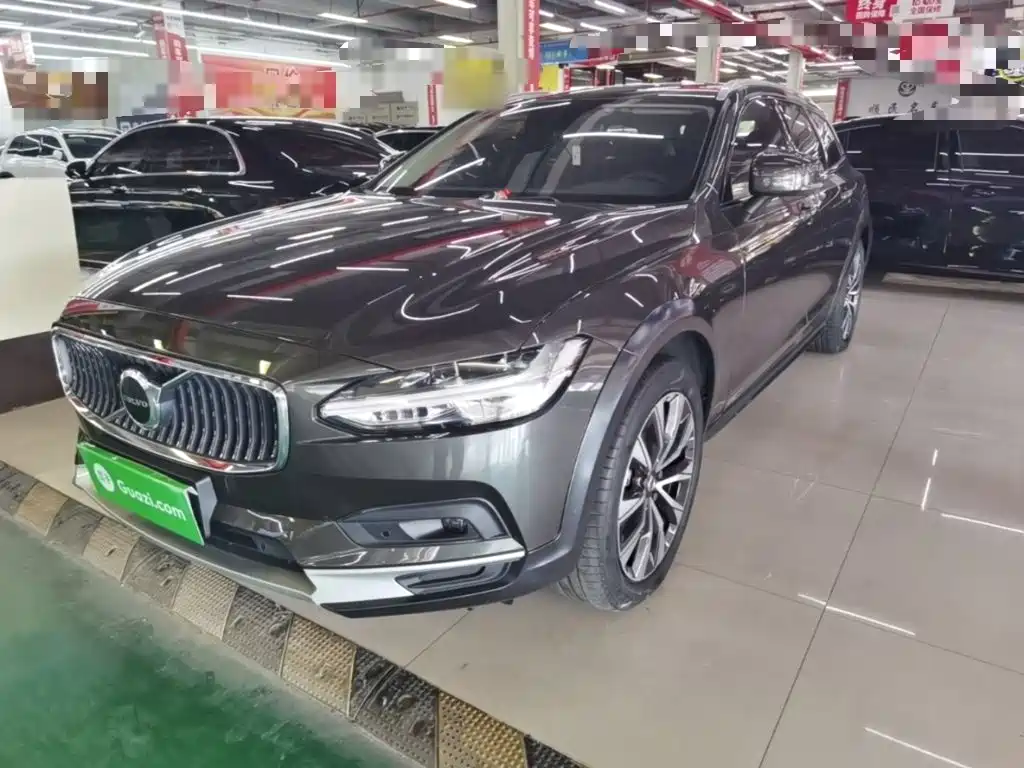 Photo 2 - Volvo V90