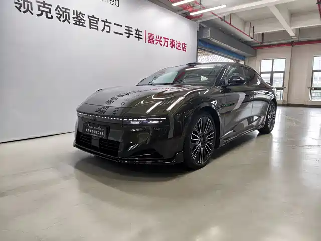  Lynk & Co Lynk & Co 10 EM-P 2025 Facelift 240 AWD Ultra Sport Edition