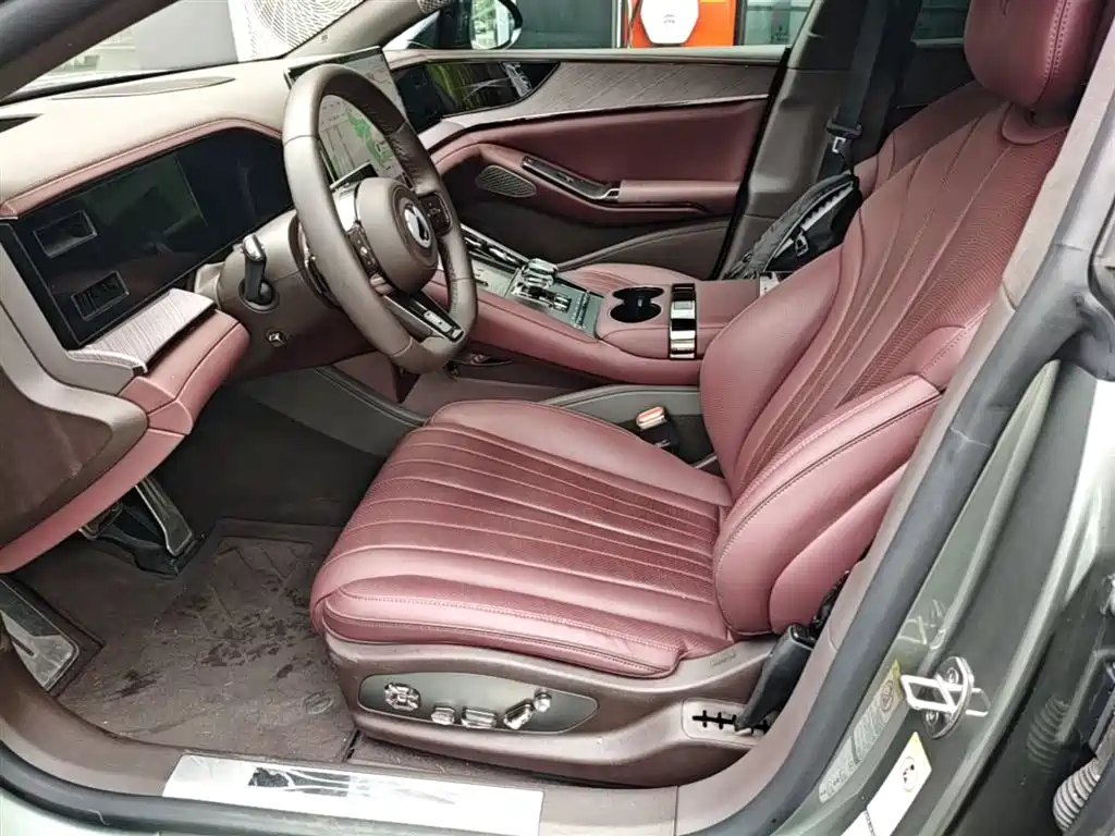 Denza Z9GT 2024 1100 AWD Ultra Edition фото 11