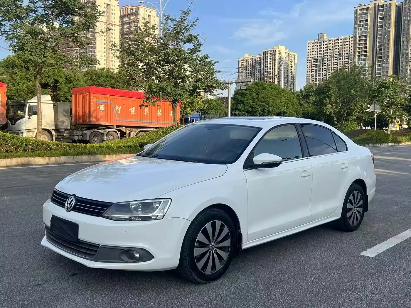 Volkswagen Sagitar 2012 2012 Model 1.4TSI Automatic Flagship