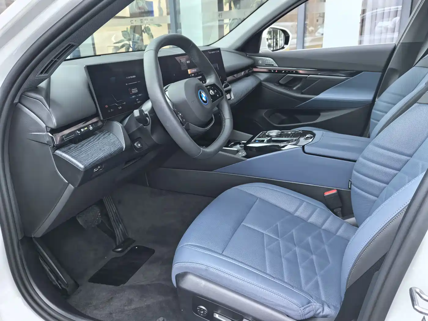BMW i5 2024 eDrive 35L Premium Luxury Package фото 7