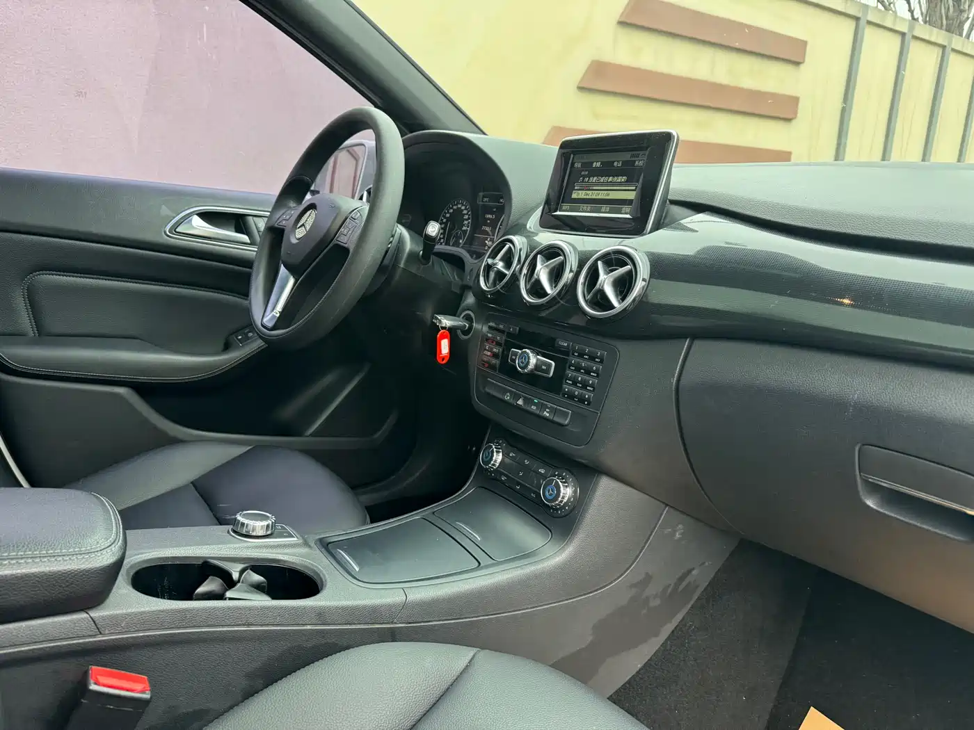 Mercedes-Benz B-Class 2012 B 180 фото 20