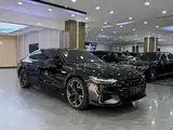 Photo 3 - Audi A7L