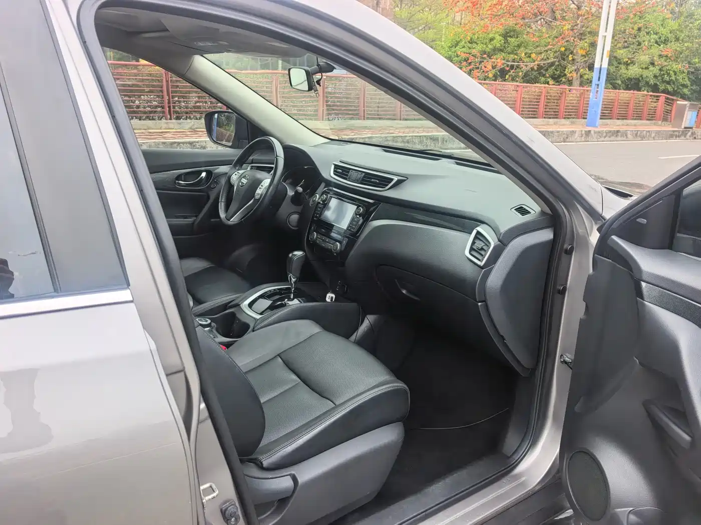 Photo 22 - Nissan X-Trail