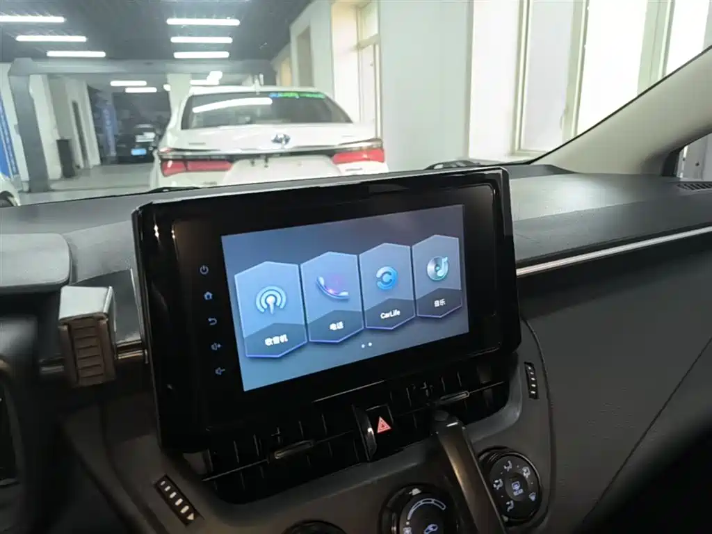 Toyota Corolla 2021 1.2T S-CVT Pioneer Edition фото 13
