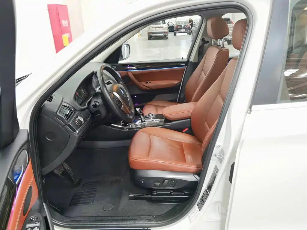 Photo 10 - BMW X3 (Import)